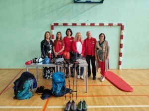 Read more about the article O&nbsp;TURYSTYCE I&nbsp;GÓRACH W&nbsp;SZKOLE PODSTAWOWEJ W&nbsp;ZAGORZYNIE